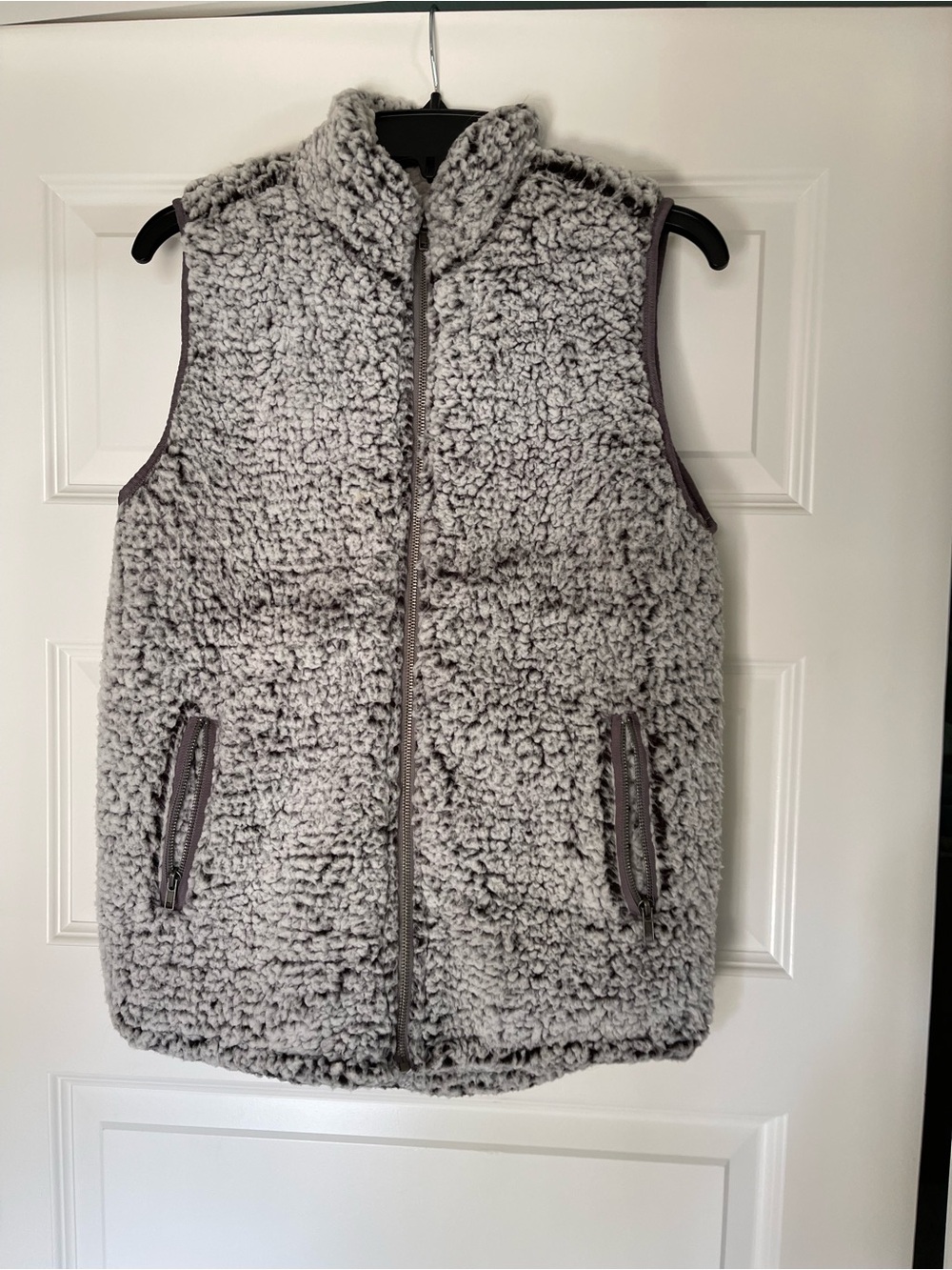 Cozy Sherpa Zip Vest in Light Gray